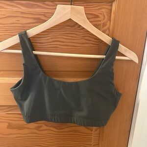 Everlane perform sport bra